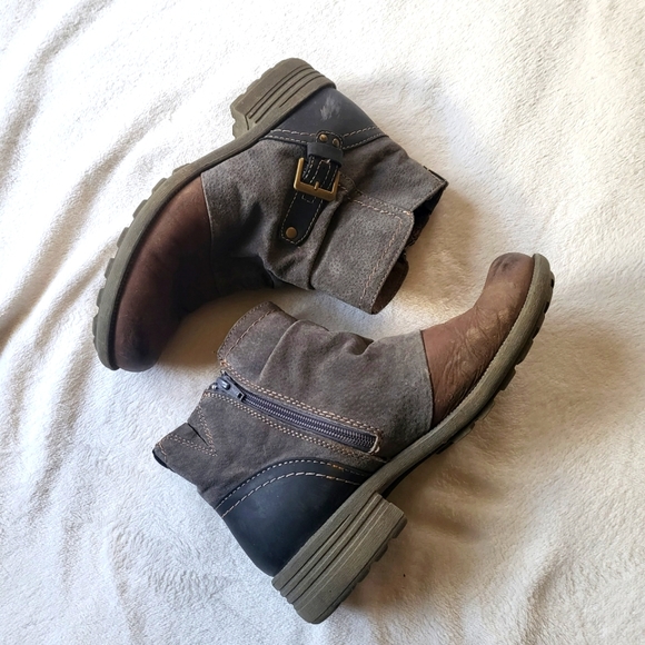 earth origins phoenix ankle boot